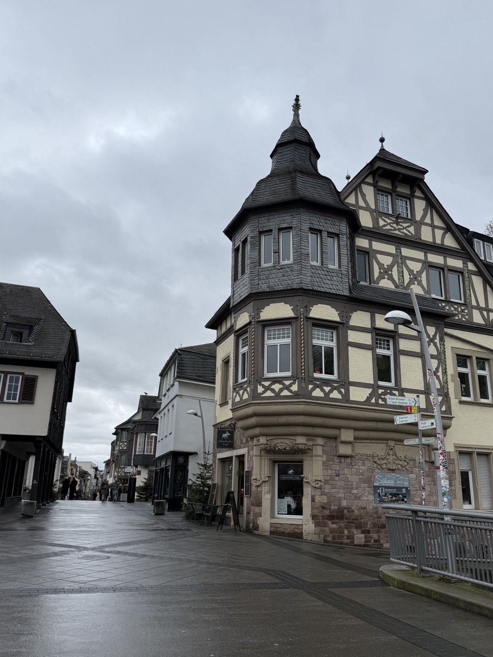 photo 2025 04 10 22 19 44